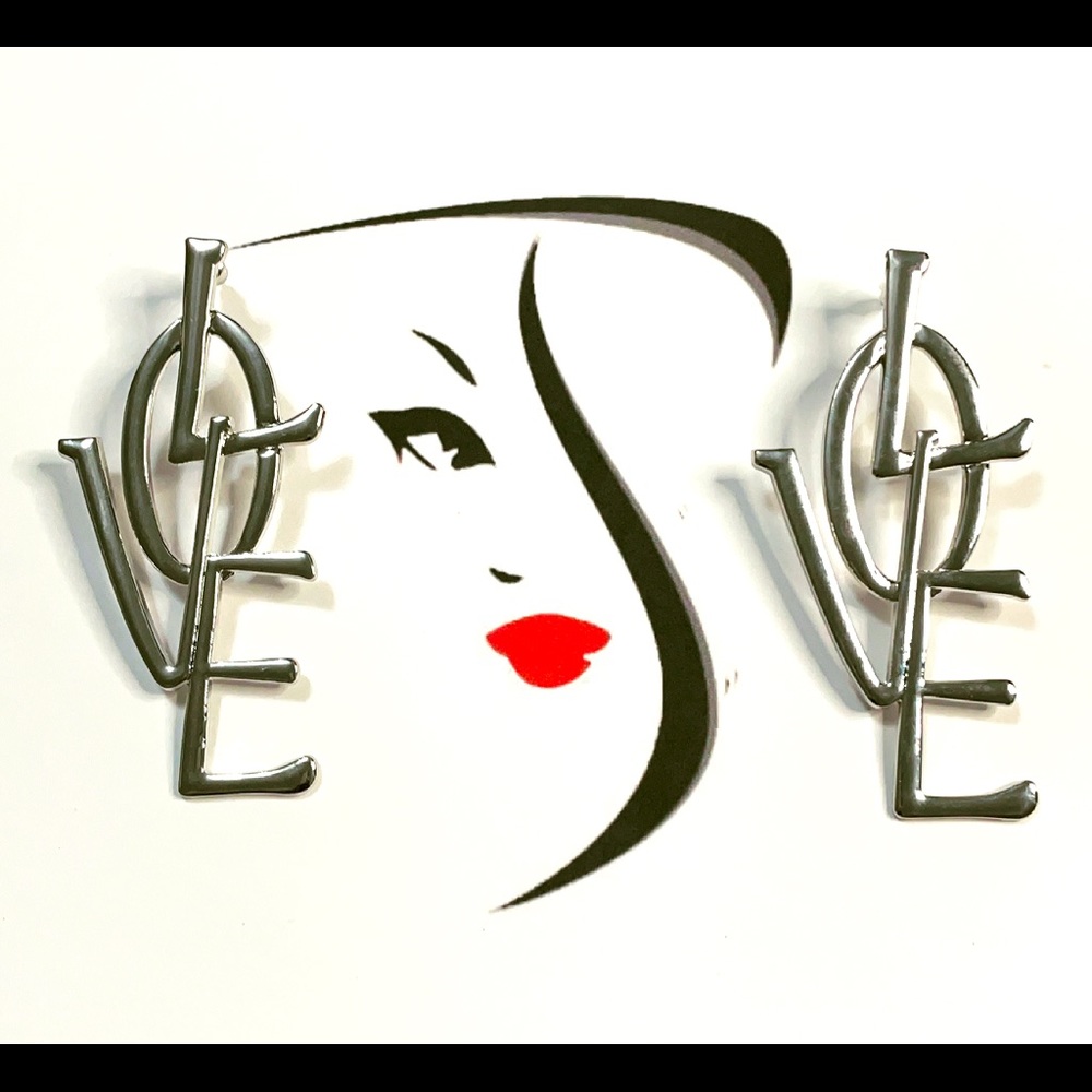 Love Earring